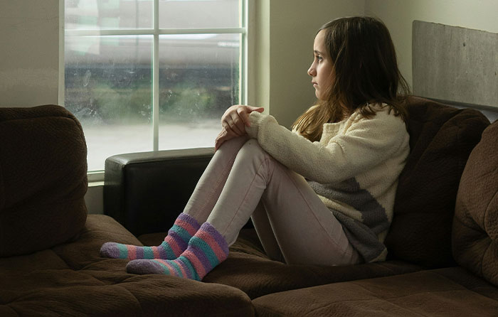 Mother Walks Out On Family, Comes Back Two Years Later Like Nothing Happened: "Hey Guys, What Did I Miss?"