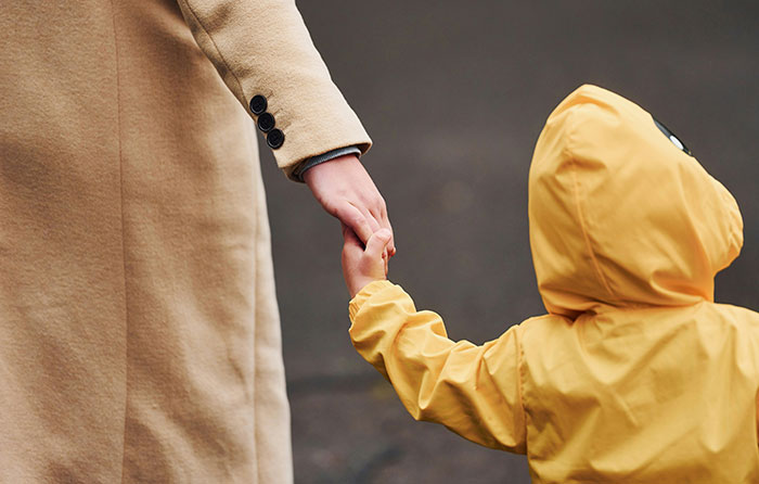 Mother Walks Out On Family, Comes Back Two Years Later Like Nothing Happened: "Hey Guys, What Did I Miss?"