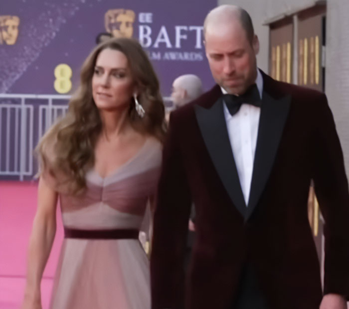 A ansiedade e a tensão de Kate Middleton e do príncipe William no tapete vermelho detectadas pelos espectadores do BAFTA A ansiedade e a tensão de Kate Middleton e do príncipe William no tapete vermelho detectadas pelos espectadores do BAFTA