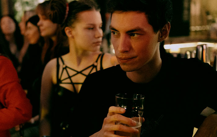 Guy Finds Out His Dream Girl Went On A Date With Him Out Of Pity: "Let Him Down Easy"