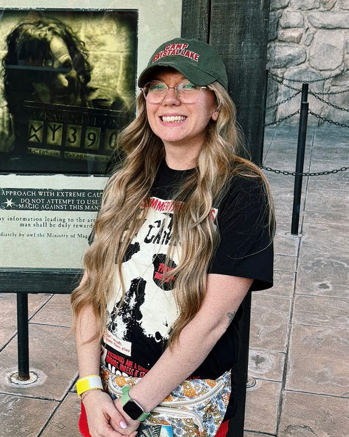 "Estou em perigo": Mulher descobre a história do namorado no YouTube e percebe que precisa fugir "Estou em perigo": Mulher descobre a história do namorado no YouTube e percebe que precisa fugir