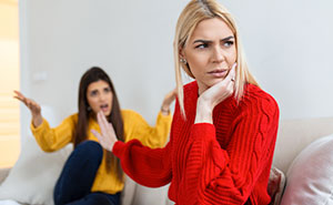 Woman Buys Concert Tickets 6 Months In Advance, Gets Called Selfish For Not Canceling It Last Minute