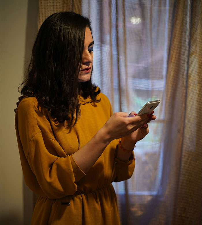 “Meu estômago caiu”: o mundo da mulher desmorona depois de saber sobre a vida dupla do namorado