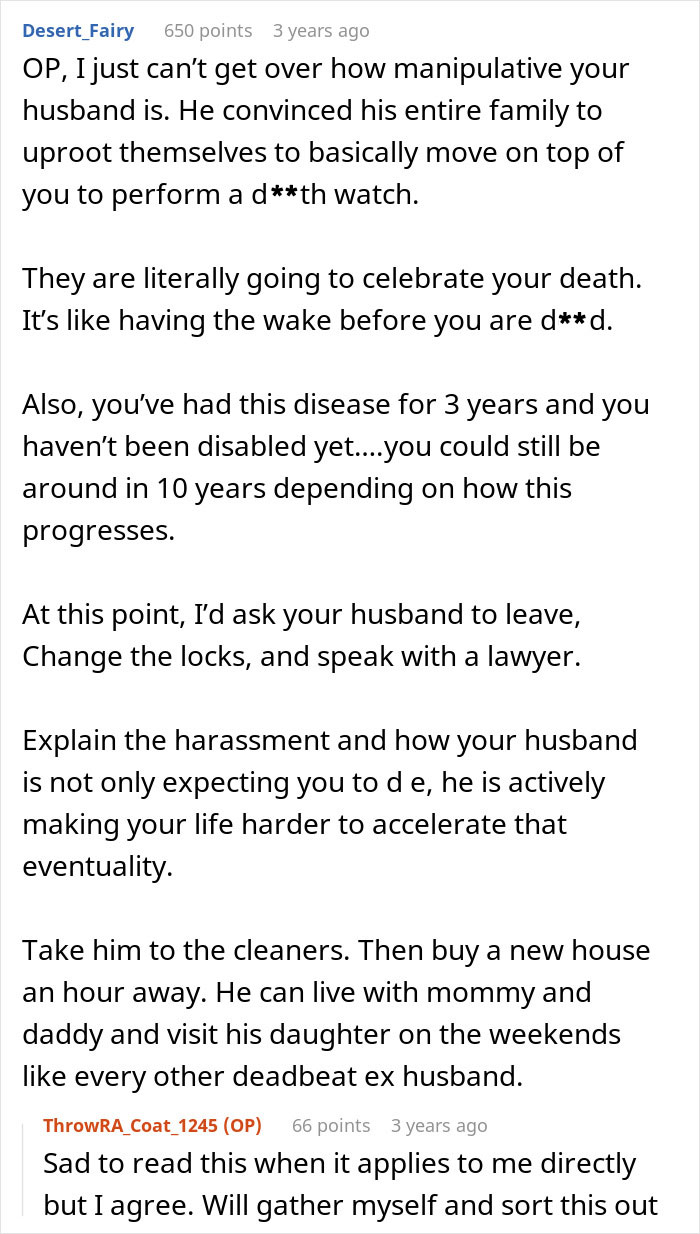 Comentário do Reddit discutindo marido e família manipuladores seguindo mulher que se mudou para escapar do assédio e vigilância dos sogros.