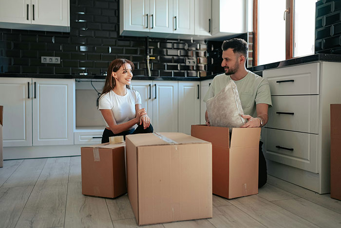 Guy Proves Girlfriend Is Gaslighting Him, She Says He's A Stalker And A Creep: "I'm Totally Heartbroken"