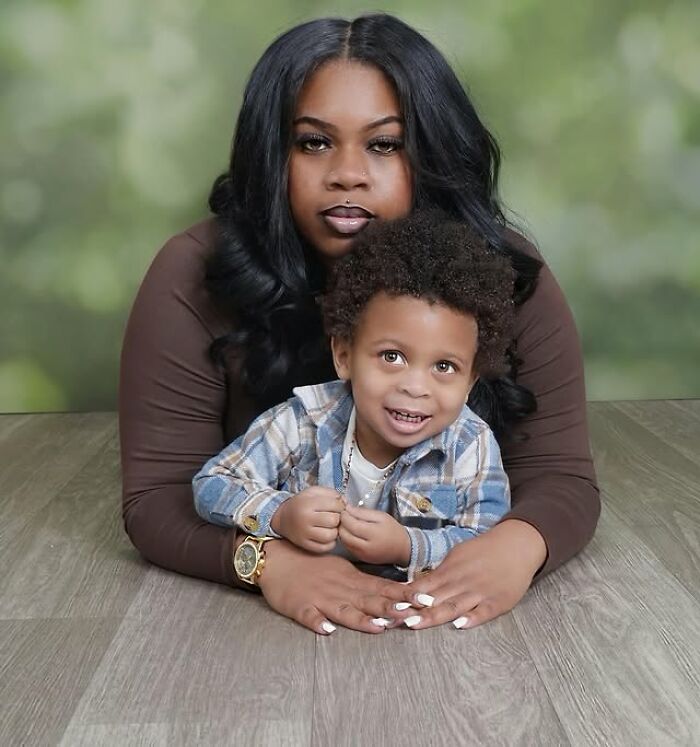 This Mom’s Deadpan Photoshoot With Her Son Is Going Viral, And The Contrast Is Pure Comedy Gold (39 Pics)-Interview