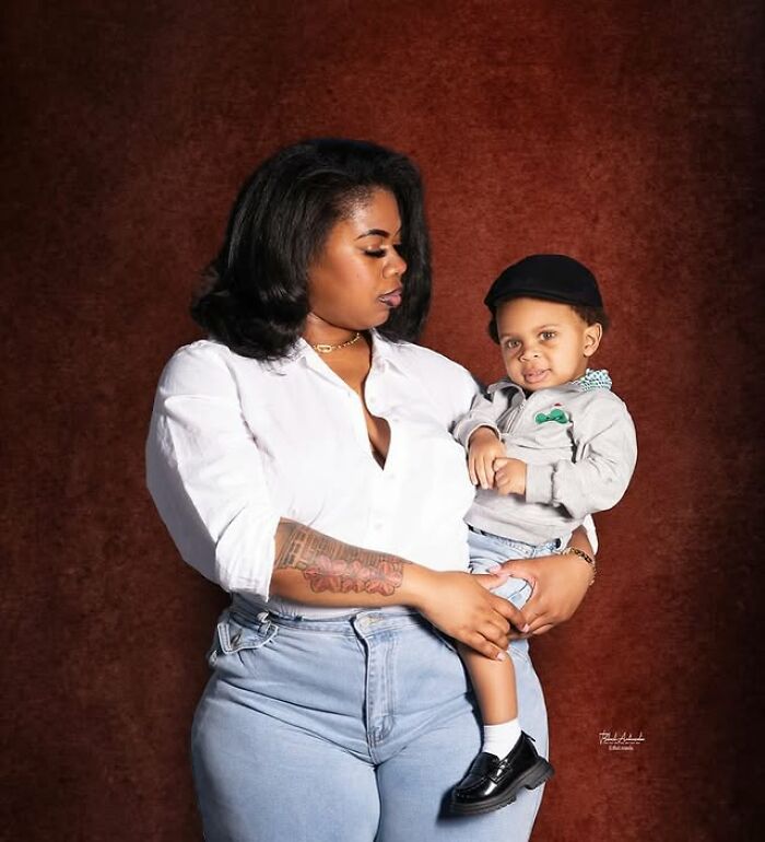 This Mom’s Deadpan Photoshoot With Her Son Is Going Viral, And The Contrast Is Pure Comedy Gold (39 Pics)-Interview
