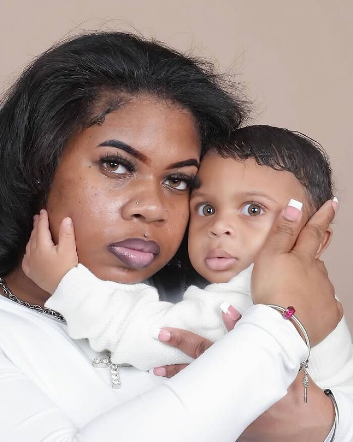 This Mom’s Deadpan Photoshoot With Her Son Is Going Viral, And The Contrast Is Pure Comedy Gold (39 Pics)-Interview