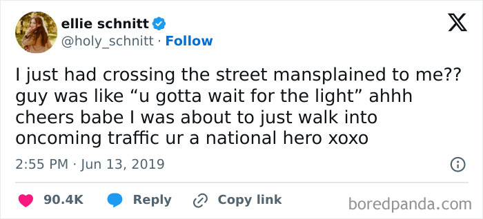 Tweet about mansplaining street crossing, highlighting the unique experience of living in the UK with humor and sarcasm.