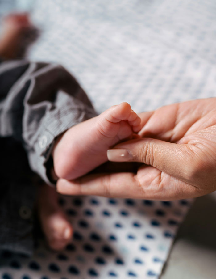 Invasive MIL Is Obsessed With My Newborn And Everyone Enables Her…