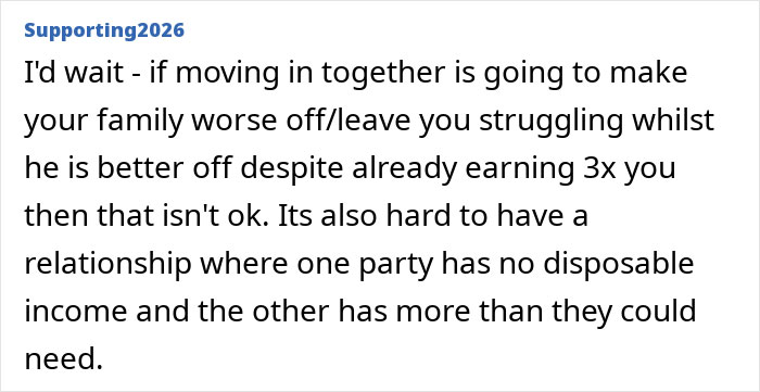 Woman Baffled That Rich Boyfriend Wants To Split Expenses 50/50: "My Partner Earns At Least 3x What I Do"
