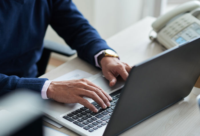 “I Told Her I Had A Tumour”: People Who Lost A Friend Shared What Happened