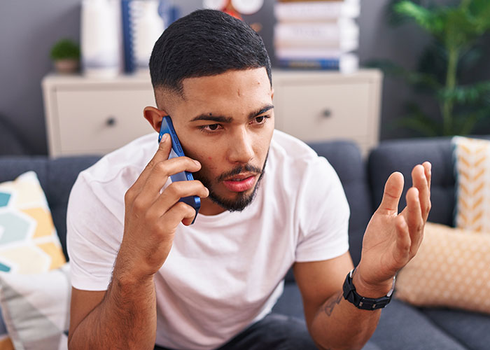 Woman Refuses To Dogsit Her Brother's Elderly Dog, Gets Shocked When He Declines To Babysit Her Kids Woman Refuses To Dogsit Her Brother's Elderly Dog, Gets Shocked When He Declines To Babysit Her Kids