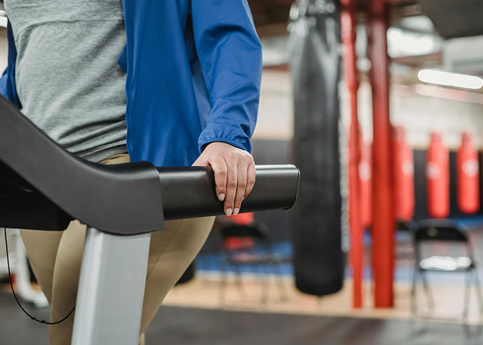 Cara vê um vídeo antigo de sua namorada, seu comentário nojento a deixa traumatizada Cara vê um vídeo antigo de sua namorada, seu comentário nojento a deixa traumatizada