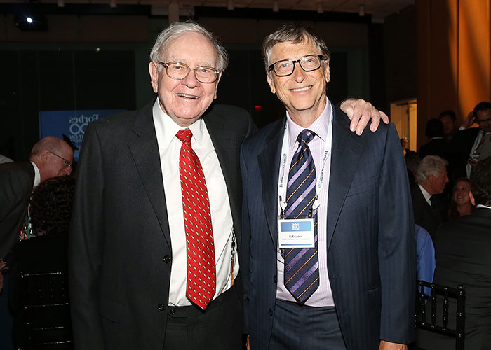 Warren Buffett’s Stunning Disclosure About His Relationship With Bill Gates Since Epstein Scandal Emerged