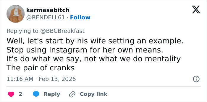 Prince Harry showing unusual hand movements during an emotional meeting, sparking concern over not normal behavior.