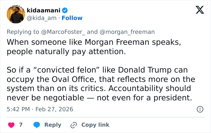 Tweet from user @kida_am discussing Morgan Freeman's comments on Trump, felonies, and accountability in the Oval Office.