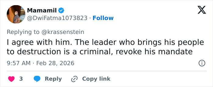 Tweet reacting to Morgan Freeman's scathing comments about Trump and highlighting his felonies and criminal leadership.