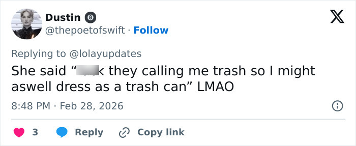 Tweet screenshot showing a fan humorously roasting Lola Young’s outfit, comparing it to an oil container at the Brit Awards. Tweet screenshot showing a fan humorously roasting Lola Young’s outfit, comparing it to an oil container at the Brit Awards.