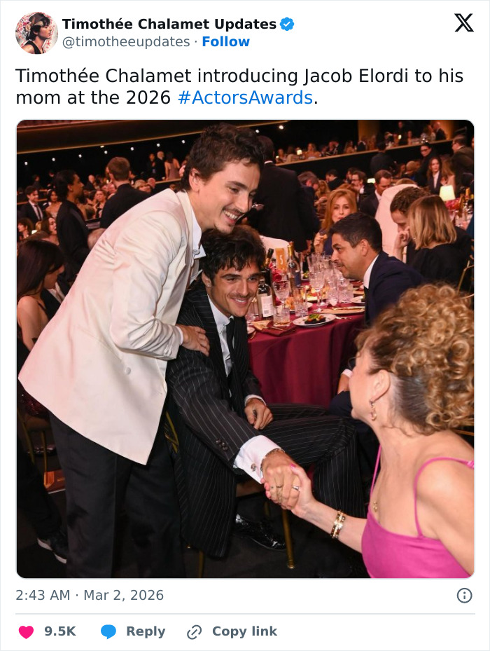Timoth&eacute;e Chalamet at the Actors Awards, engaging with guests and sparking discussions about his event date.