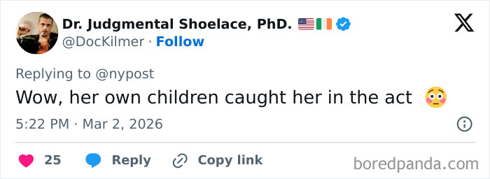 Cena explosiva em festa na piscina enquanto o filho do prefeito confronta sua mãe depois de pegá-la com seu amigo Cena explosiva em festa na piscina enquanto o filho do prefeito confronta sua mãe depois de pegá-la com seu amigo