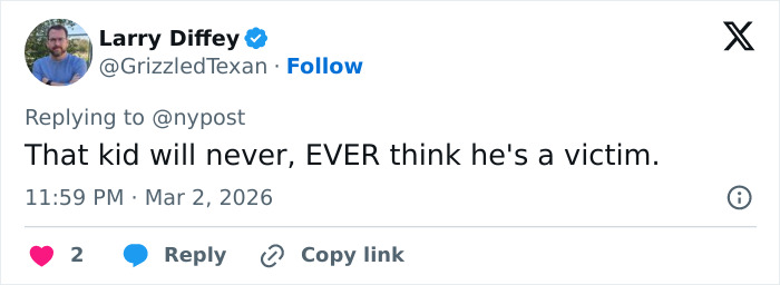 Cena explosiva em festa na piscina enquanto o filho do prefeito confronta sua mãe depois de pegá-la com seu amigo Cena explosiva em festa na piscina enquanto o filho do prefeito confronta sua mãe depois de pegá-la com seu amigo