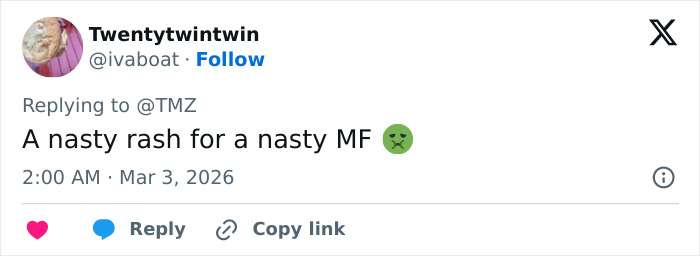 Tweet showing a user commenting on Trump&rsquo;s neck rash with a disgusted emoji, related to doctors&rsquo; analysis.