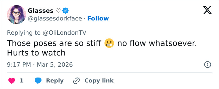 Twitter user glassesdorkface commenting on stiff poses and lack of flow in viral Paris Fashion Week appearance by Elon Musk&rsquo;s estranged daughter.