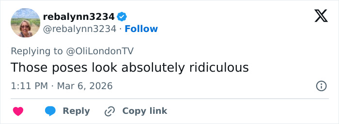 Screenshot of a tweet criticizing Elon Musk&rsquo;s estranged daughter&rsquo;s viral Paris Fashion Week appearance as awkward and ridiculous.