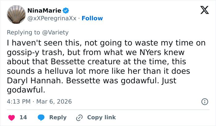 Screenshot of a tweet referencing Daryl Hannah&rsquo;s essay on JFK Jr., criticizing the 'Love Story' portrayal.