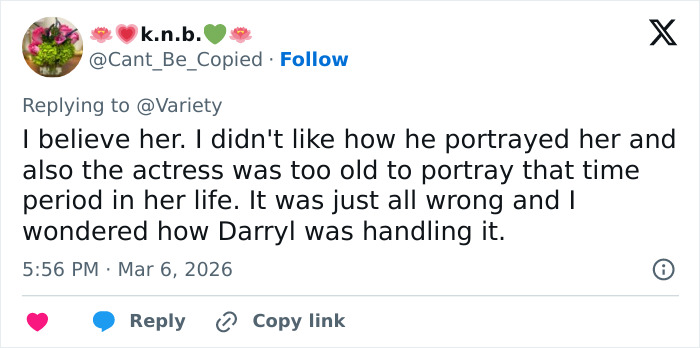 Twitter reply discussing Daryl Hannah&rsquo;s response to JFK Jr. portrayal and criticism of the Love Story actress&rsquo;s casting.