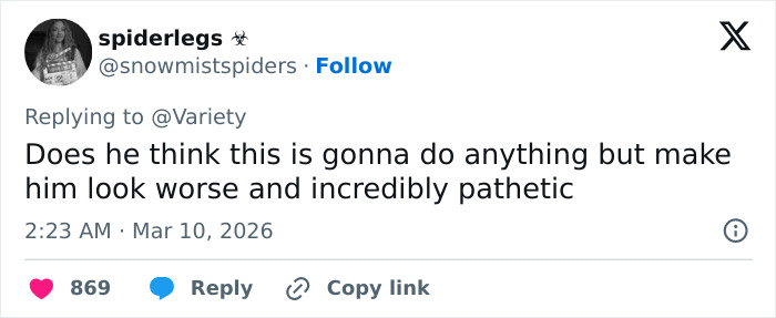 Twitter user spiderlegs responds critically in a heated Quentin Tarantino and Rosanna Arquette fan debate.