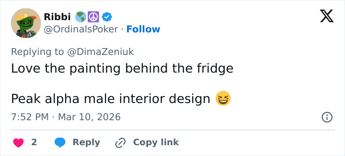 Tweet replying about Elon Musk's house interior, mentioning a painting behind the fridge and alpha male interior design.