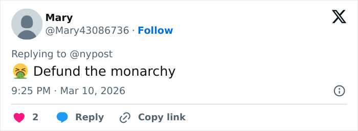 Tweet by user Mary reacting to royal family tensions with a call to defund the monarchy after Prince William's lip reading.