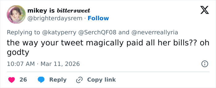 Twitter reply criticizing Katy Perry&rsquo;s grim response to a struggling fan, sparking backlash online.