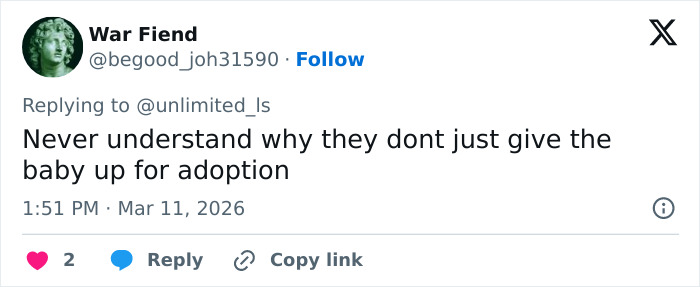 Screenshot of a social media reply discussing Cheerleader Laken Snelling&rsquo;s Snapchat history related to her newborn&rsquo;s passing.