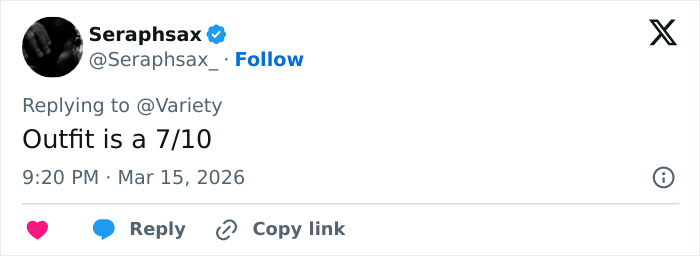 Depois daquela roupa viral de 'manequim' de látex, Heidi Klum muda as coisas no tapete vermelho do Oscar