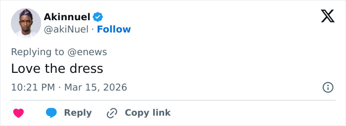 Depois daquela roupa viral de 'manequim' de látex, Heidi Klum muda as coisas no tapete vermelho do Oscar