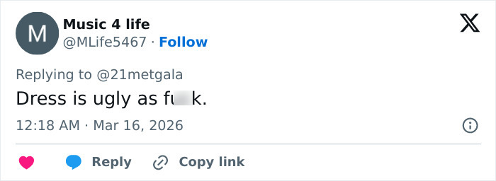 Screenshot of a social media comment criticizing Demi Moore&rsquo;s Oscars look, highlighting a scary stylist detail.