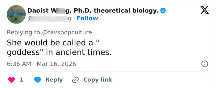 A aparição de Anne Hathaway no Oscar provoca reações selvagens enquanto os fãs percebem algo estranho