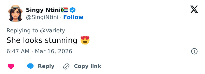 Fan reaction on social media discussing Kim Kardashian’s Oscars party look with notable details sparking buzz.