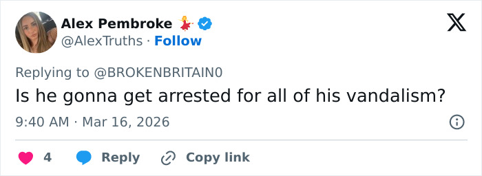 Guerrilla Artist Banksy's True Identity Finally Revealed By Bombshell Investigation Guerrilla Artist Banksy's True Identity Finally Revealed By Bombshell Investigation