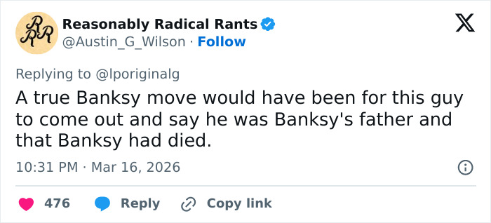 Fãs de Banksy convencidos de que sua arte cairá em valor depois que uma investigação bombástica desmascarou sua verdadeira identidade