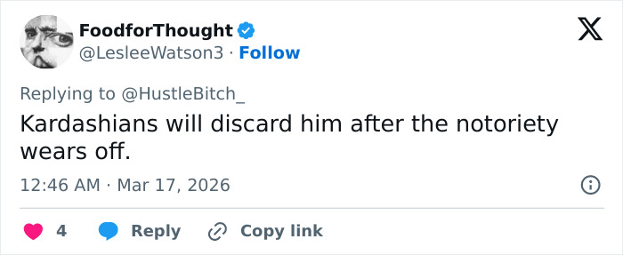 "Watch His Face": Fans Claim This Was The Exact Moment Timothée Chalamet Realized 'The Kardashian Curse' Is Real