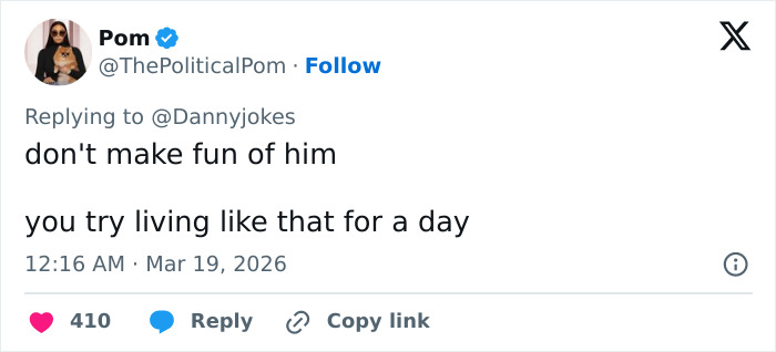 Tweet de Pom pedindo para não zombar de Adam Pearson, juntando-se aos fãs para fazer comentários ofensivos do comediante.