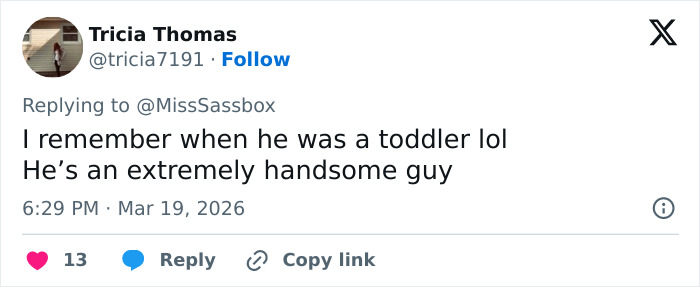 Tweet praising Heidi Klum’s son as extremely handsome, reflecting netizens surprised by his star-like look at a premiere. Tweet praising Heidi Klum’s son as extremely handsome, reflecting netizens surprised by his star-like look at a premiere.