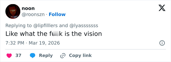 Fan reaction tweet criticizing Olivia Rodrigo’s Vogue cover, highlighting bizarre details and mediocre level opinions. Fan reaction tweet criticizing Olivia Rodrigo’s Vogue cover, highlighting bizarre details and mediocre level opinions.