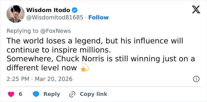 Captura de tela de uma postagem no Twitter sobre os filhos de Chuck Norris quebrando o silêncio após a morte repentina do pai e sua influência duradoura.