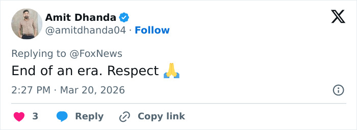 Tweet de Amit Dhanda expressando respeito e mencionando o fim de uma era após os filhos de Chuck Norris quebrarem o silêncio após a morte de seu pai.