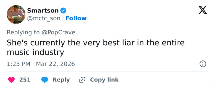 Tweet from Smartson criticizing Chappell Roan amid backlash, discussing controversy involving Jude Law's daughter. Tweet from Smartson criticizing Chappell Roan amid backlash, discussing controversy involving Jude Law's daughter.